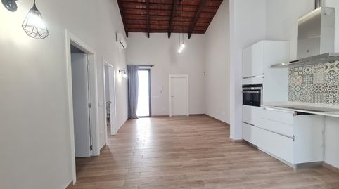 Foto 3 de Piso de alquiler en Eixample Sud – Migdia, Girona Capital