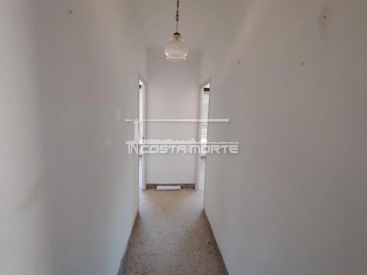 Duplexes for sale in Cee  with Storage room