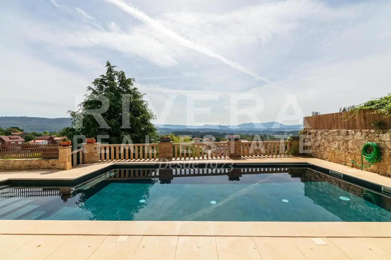 Piscina de Casa o chalet en venta en O Rosal   con Calefacción, Jardín privado y Terraza