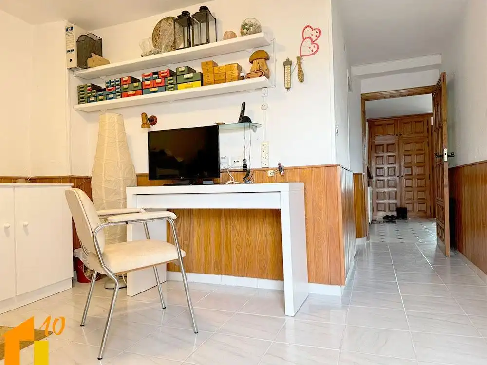 Living room of Houses for sale in Villaldemiro  with Heating, Storage room and Furnished