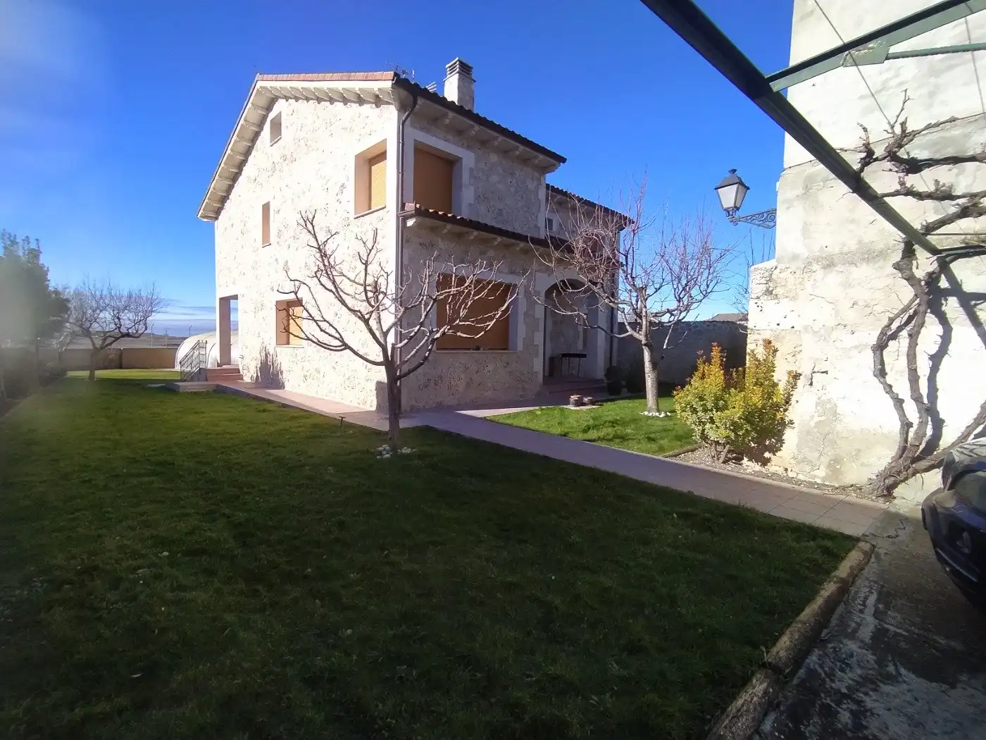 Exterior view of Houses for sale in Cozuelos de Fuentidueña  with Heating, Private garden and Swimming Pool