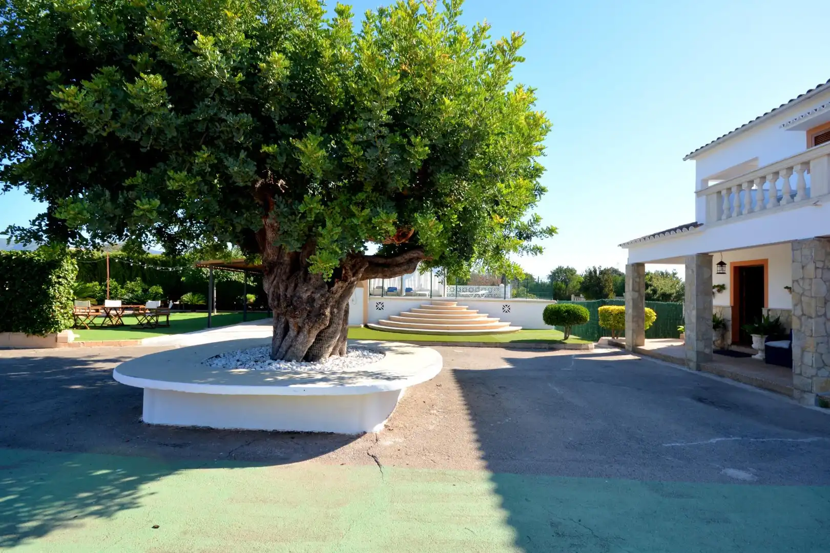 Vista exterior de Casa o xalet en venda en Marratxí amb Aire condicionat, Calefacció i Jardí privat