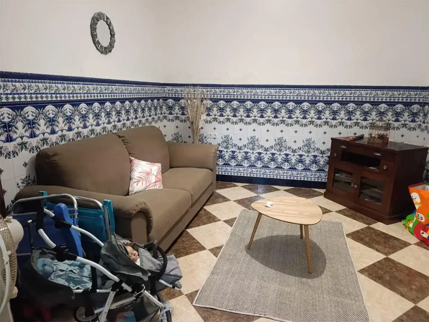 Sala d'estar de Planta baixa en venda en Paterna del Campo amb Traster i Moblat