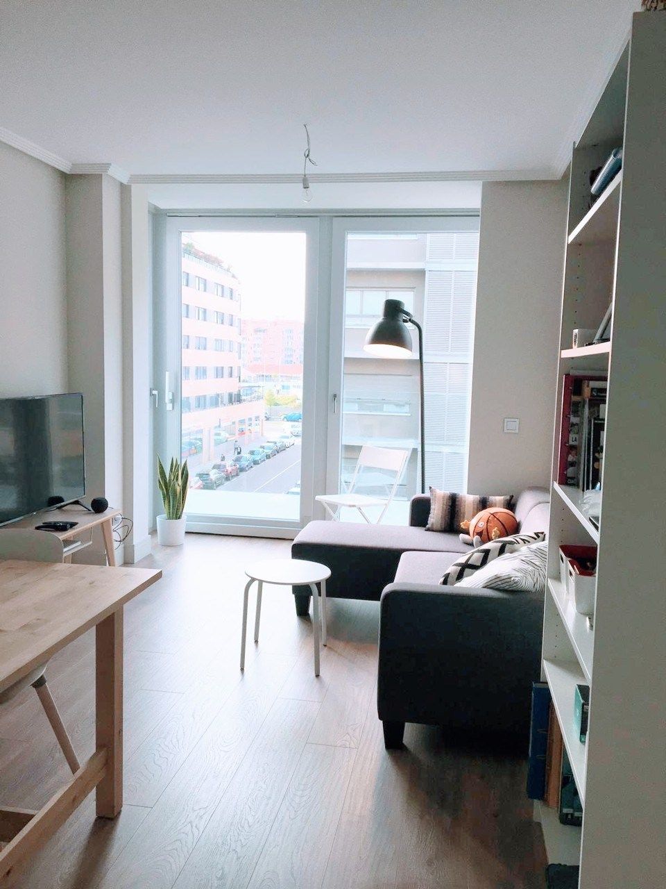 Living room of Flat to rent in  Madrid Capital  with Air Conditioner, Heating and Furnished
