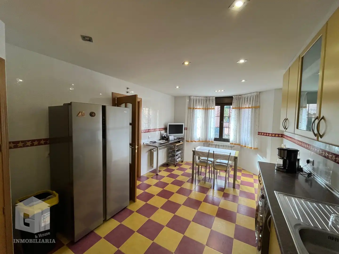 Cocina de Casa o chalet en venta en Illescas con Aire acondicionado, Calefacción y Jardín privado