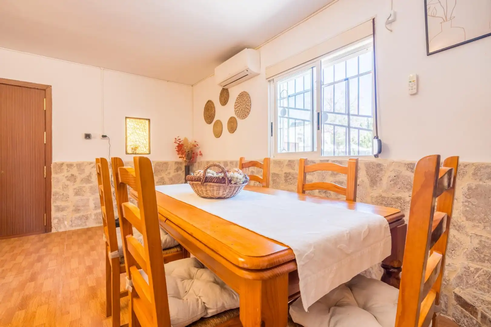 Comedor de Casa o chalet en venta en Benaguasil con Aire acondicionado, Calefacción y Jardín privado