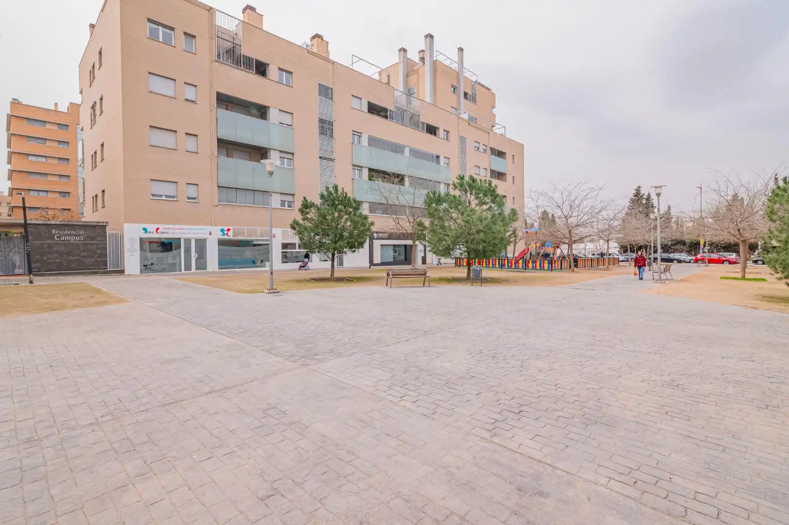 Vista exterior de Piso en venta en Granada con Aire acondicionado, Calefacción y Parquet