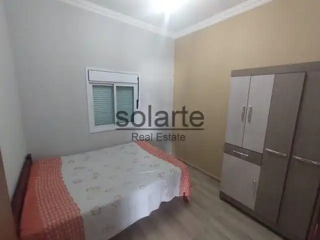 Dormitori de Pis en venda en L'Hospitalet de Llobregat amb Aire condicionat i Parquet