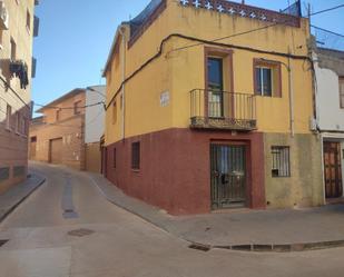 Vista exterior de Casa o xalet en venda en Cariñena amb Balcó