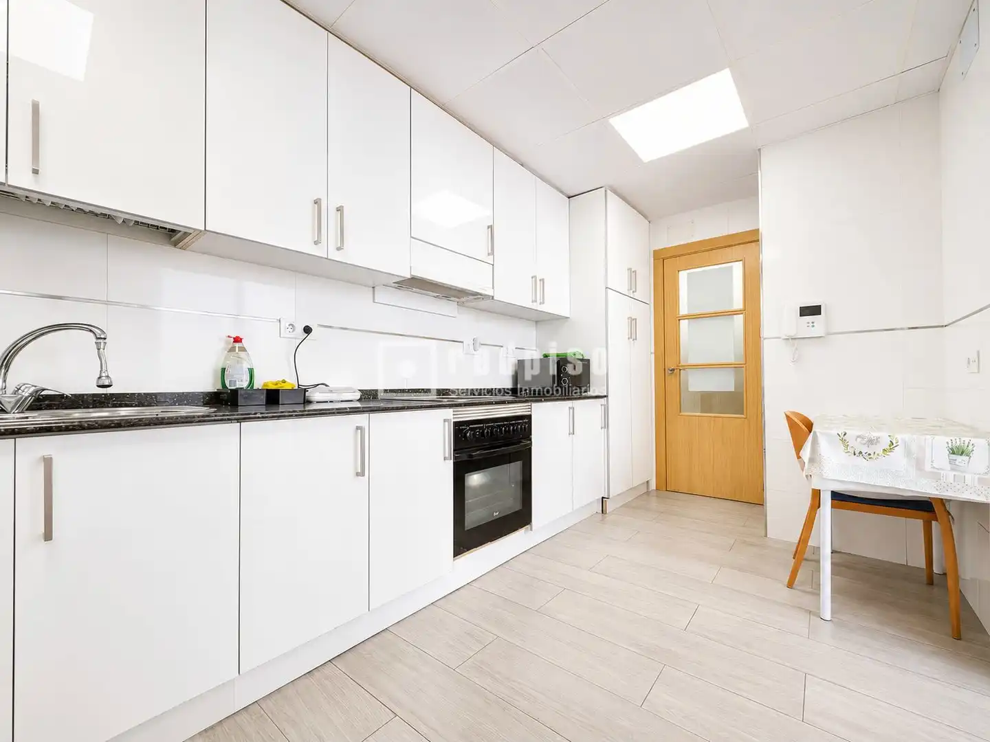 Cocina de Piso en venta en Murcia con Aire acondicionado y Trastero