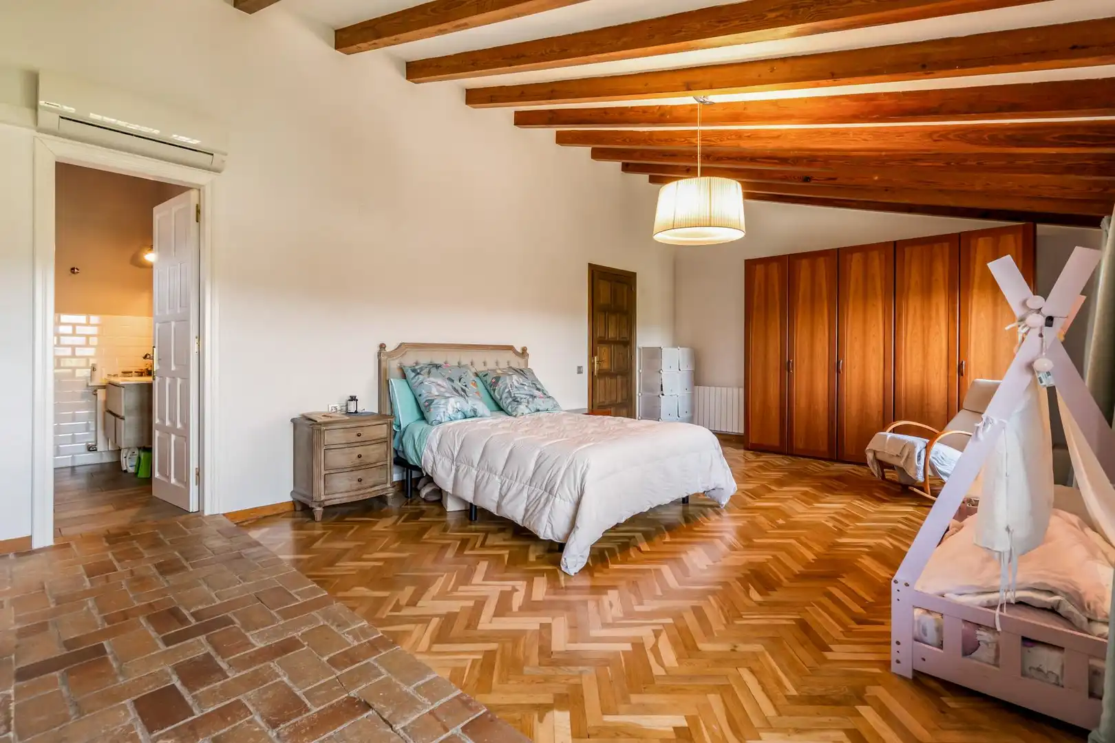 Dormitori de Casa o xalet en venda en Cardedeu amb Calefacció, Jardí privat i Terrassa