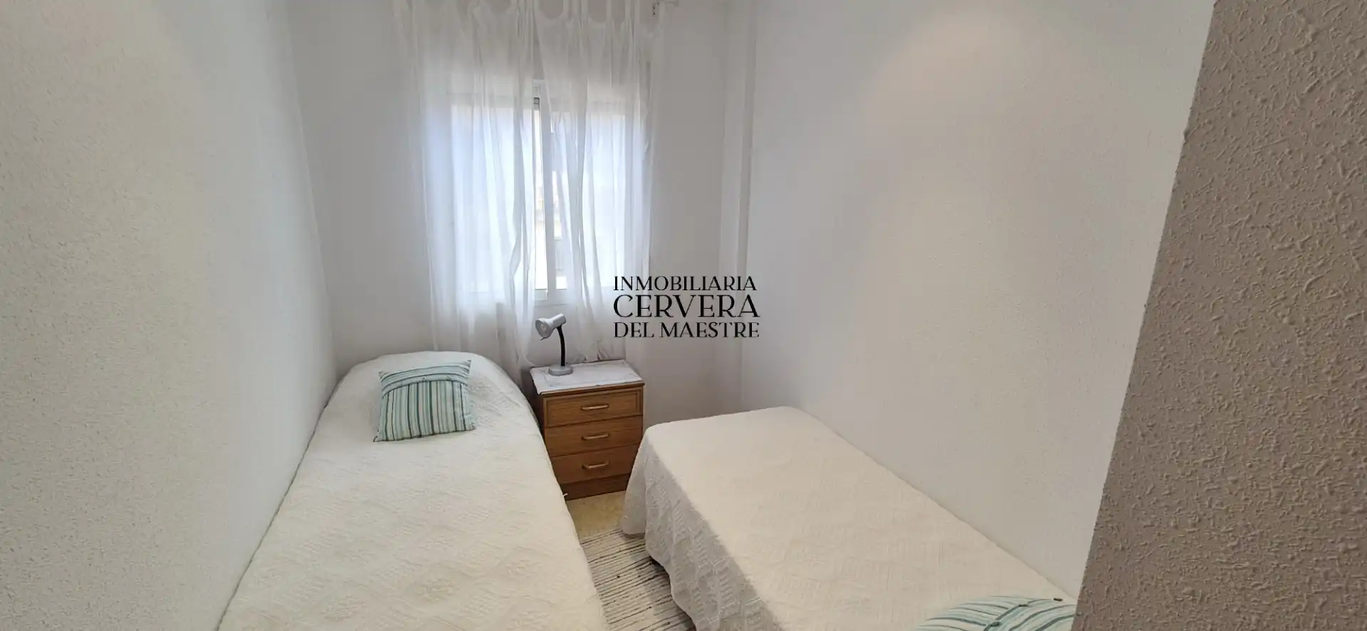 Dormitori de Casa adosada en venda en La Salzadella amb Aire condicionat, Calefacció i Jardí privat