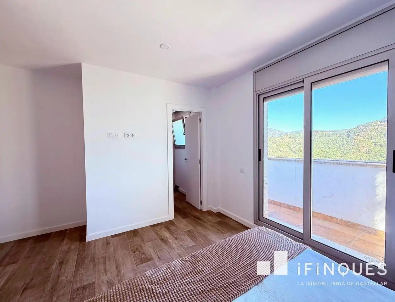 Bedroom of Houses for rent in Castellar del Vallès  with Air Conditioner, Heating and Private garden