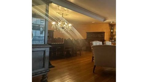 Se vende piso en el centro con dos plazas de garaje
