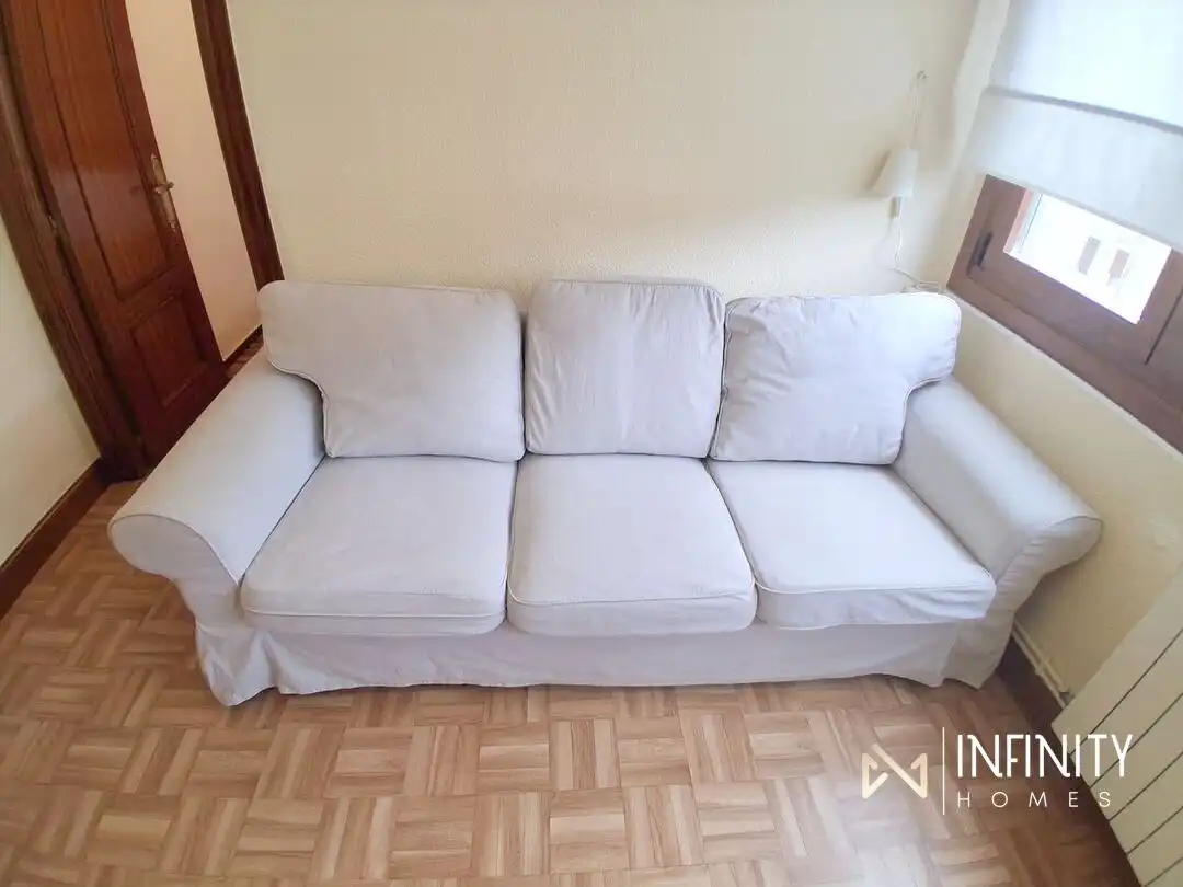 Sala de estar de Piso de alquiler en Bilbao  con Calefacción