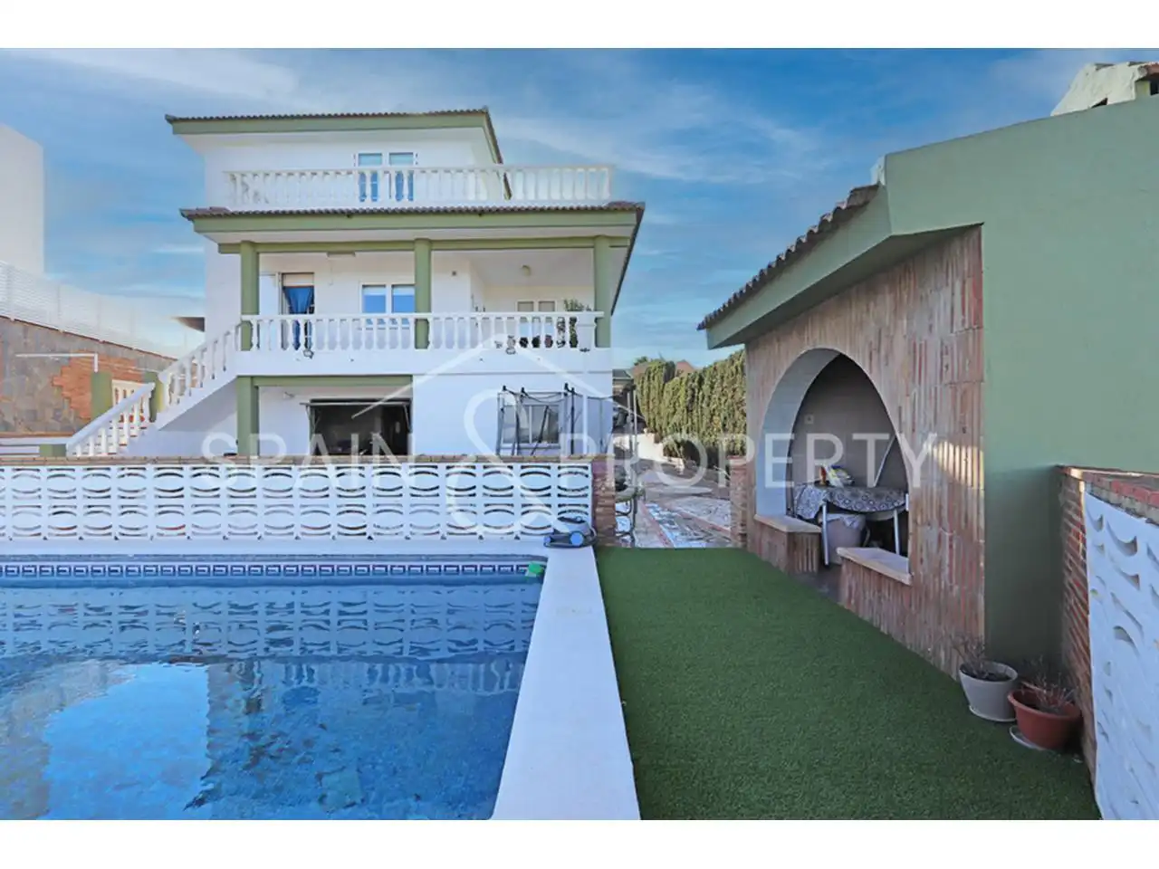 Detached house with pool for sale in Montserrat, imagen 3