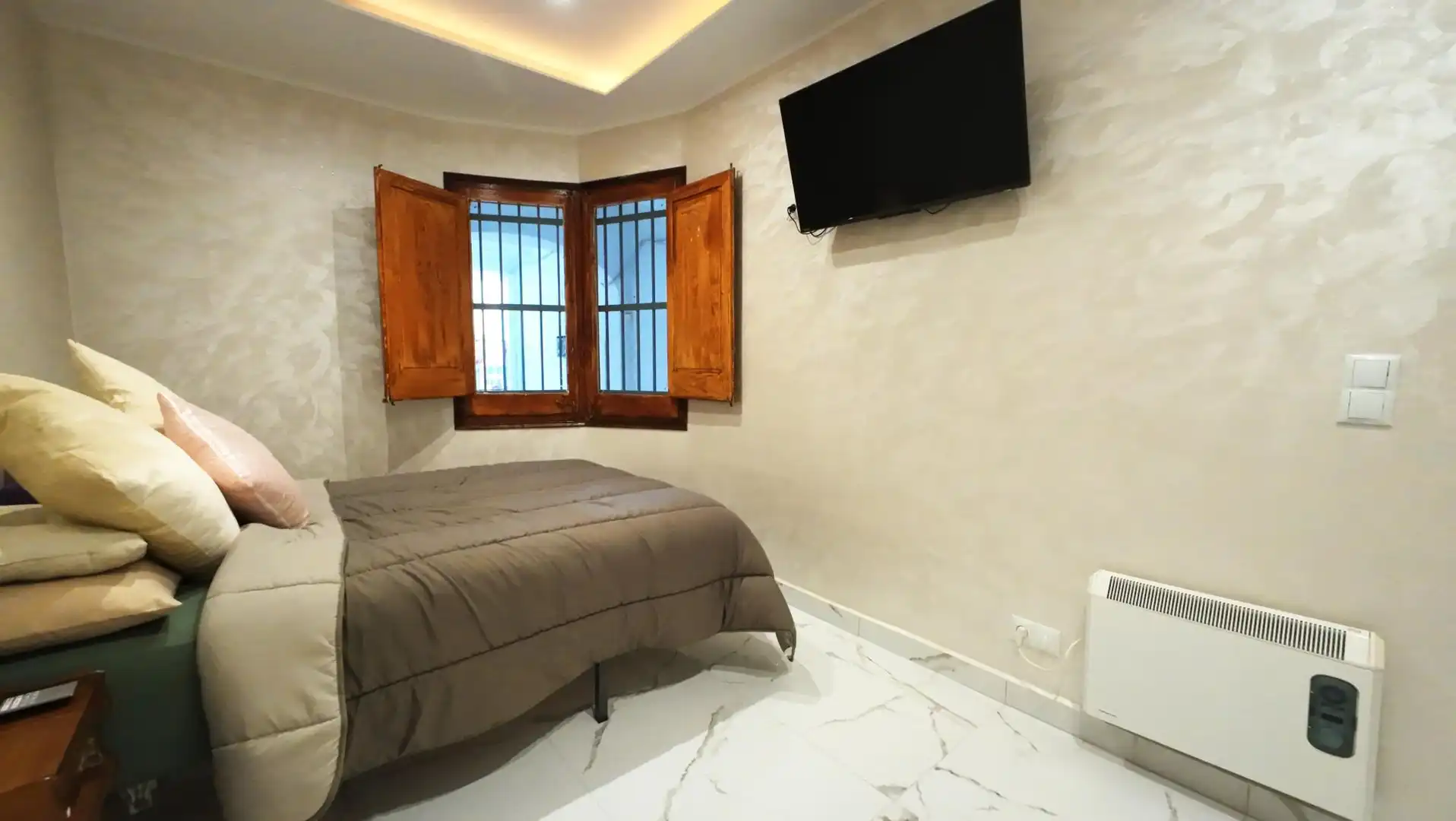 Bedroom of Flat for sale in Figueres  with Heating