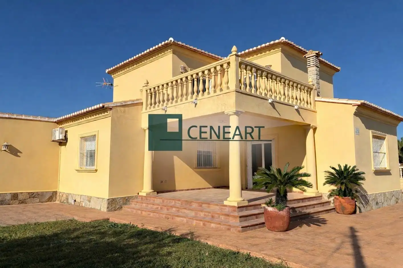 Xalet amb jardí en venda a Devessa - Monte Pego