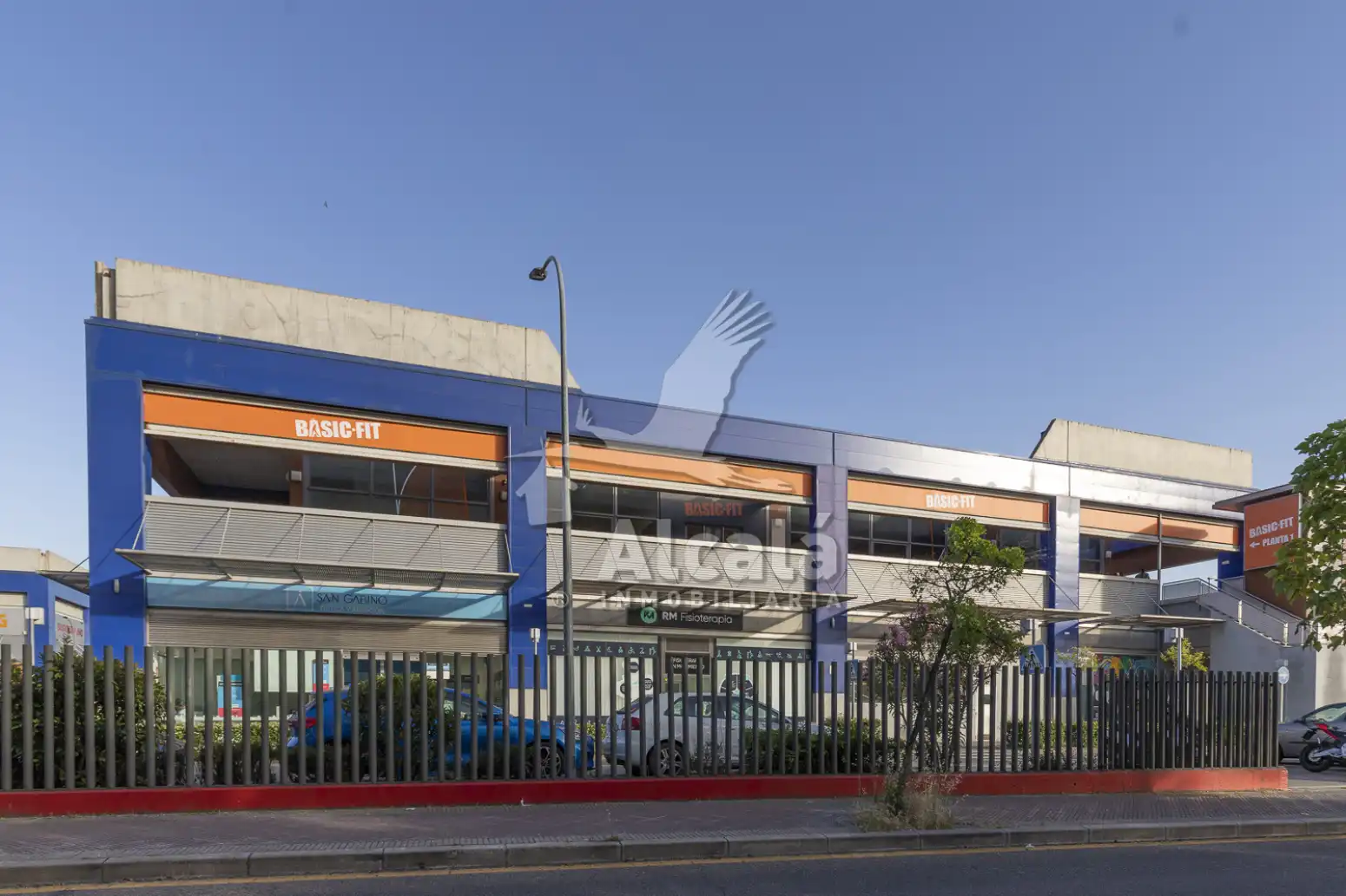 Vista exterior de Piso en venta en Alcalá de Henares con Aire acondicionado, Calefacción y Trastero