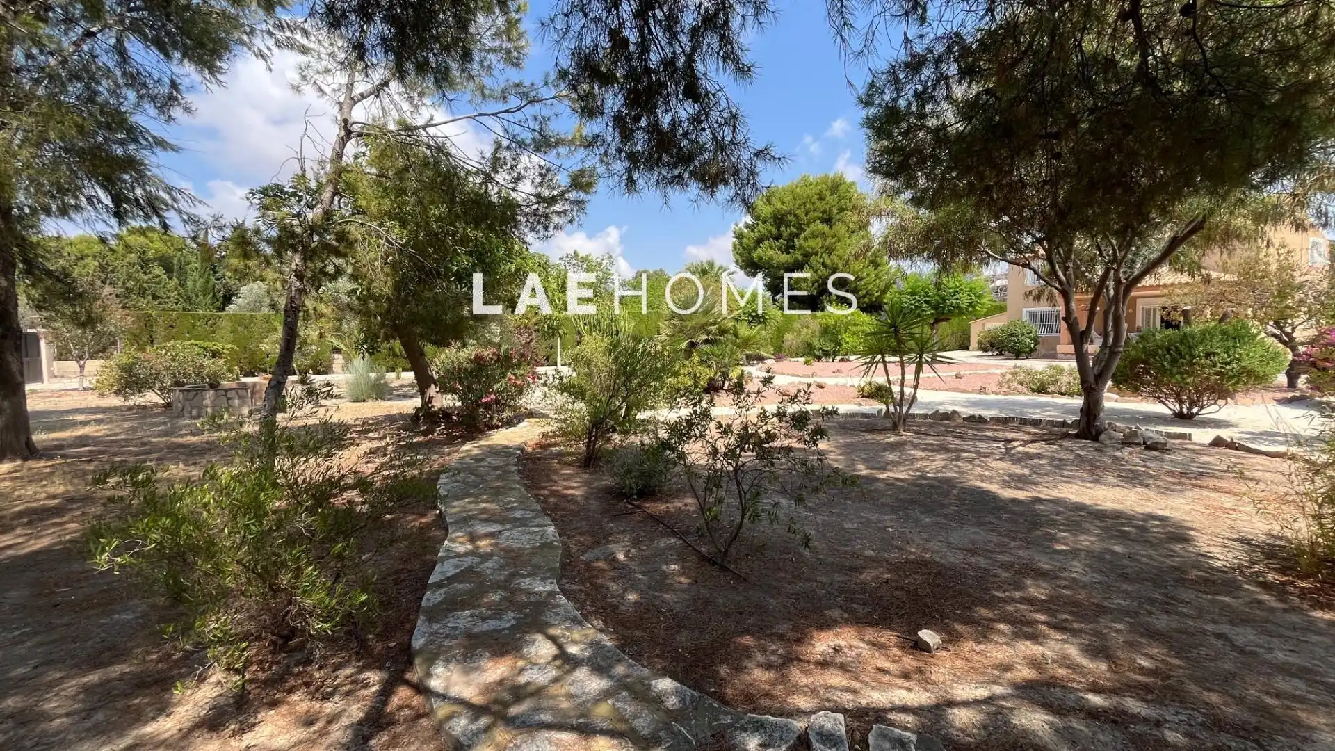 Houses for sale in Mutxamel  with Air Conditioner, Heating and Private garden