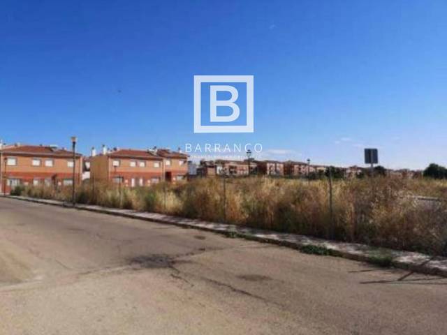 Terreno en Venta en Calle Santa Teresa en La Carolina