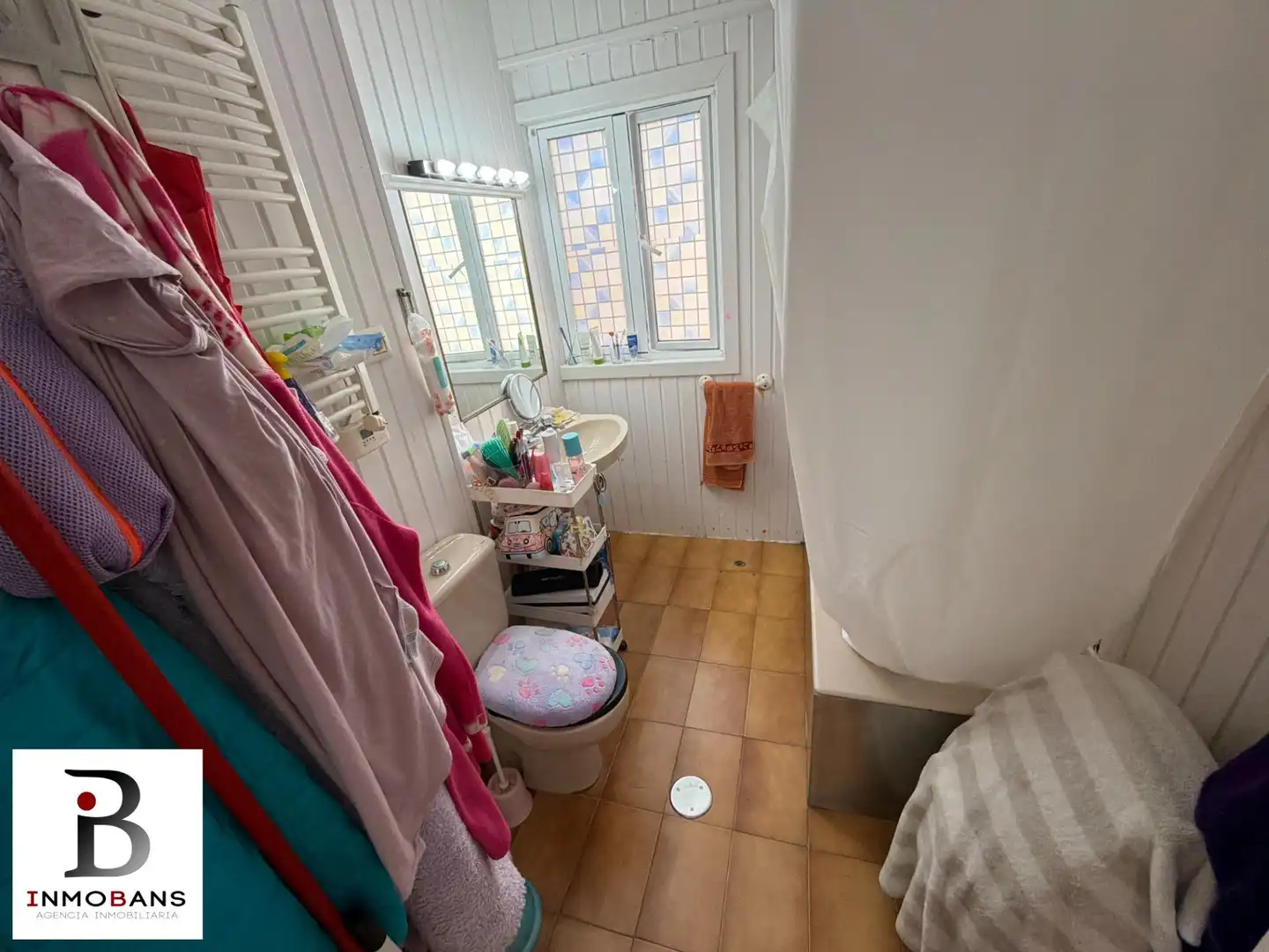 Bathroom of Flat for sale in Santoña  with Heating