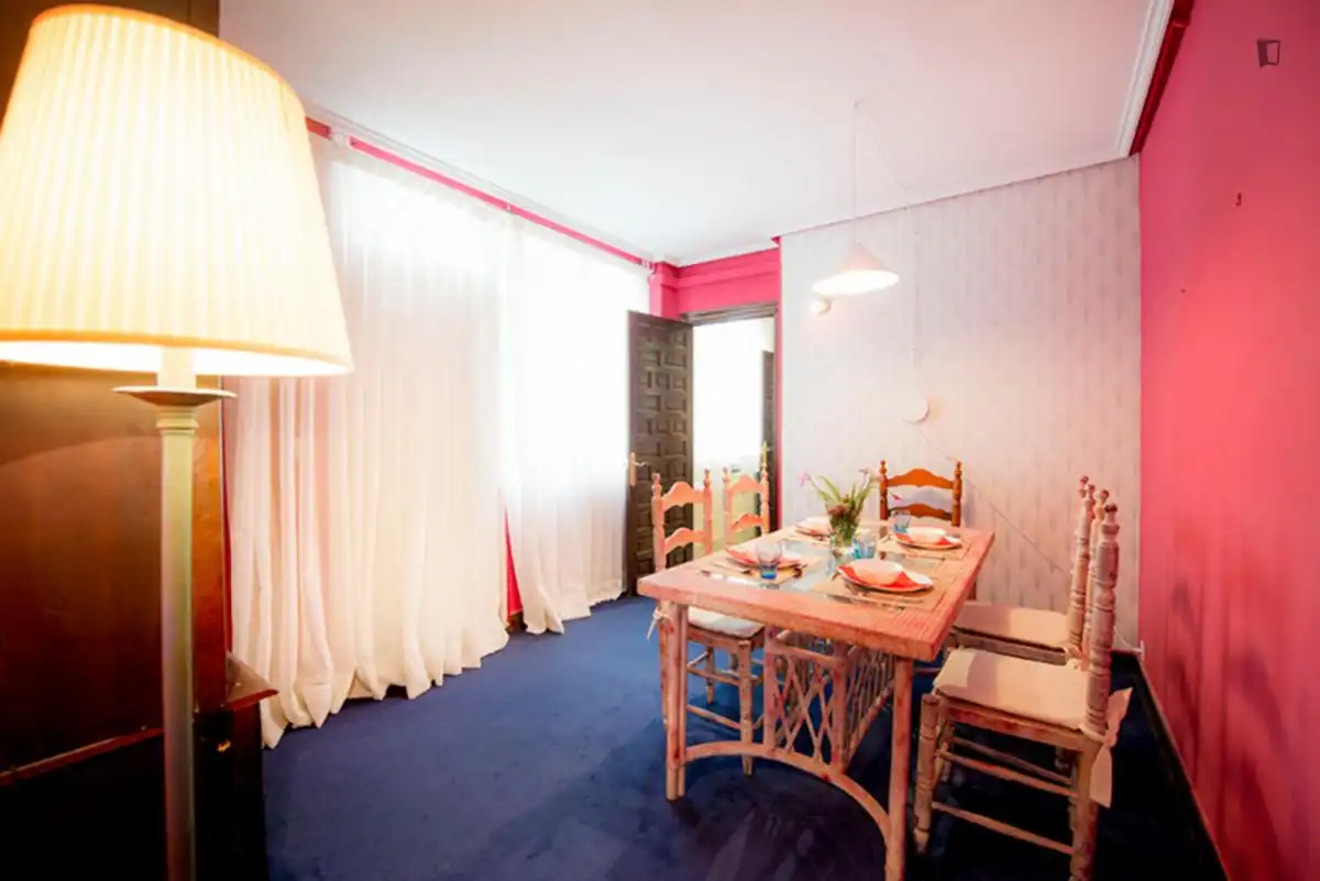 Room in Abandoibarra - Guggenheim