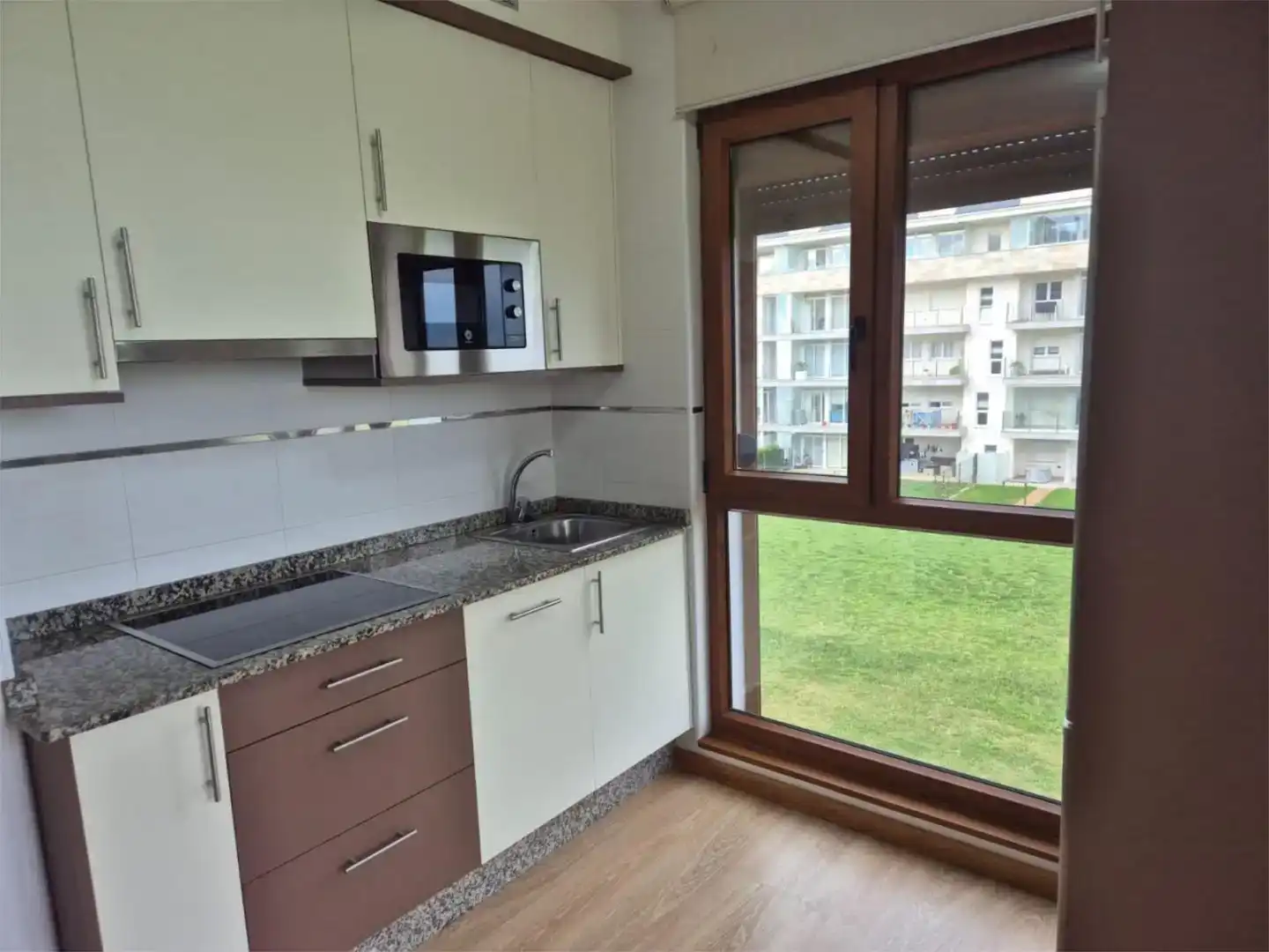 Cocina de Piso en venta en Foz con Trastero, Piscina y Amueblado