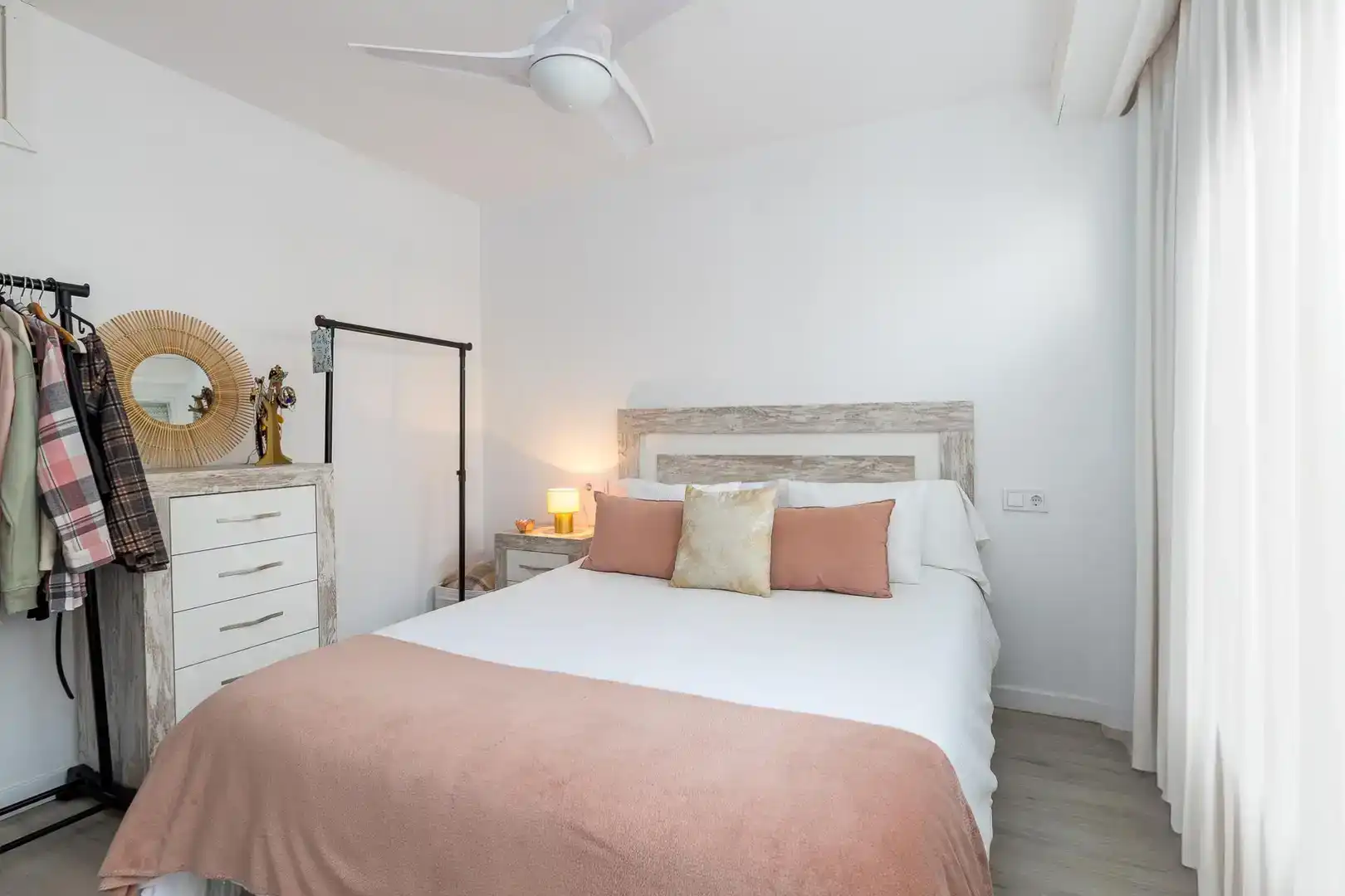 Bedroom of Flat for rent in Calvià  with Air Conditioner and Swimming Pool