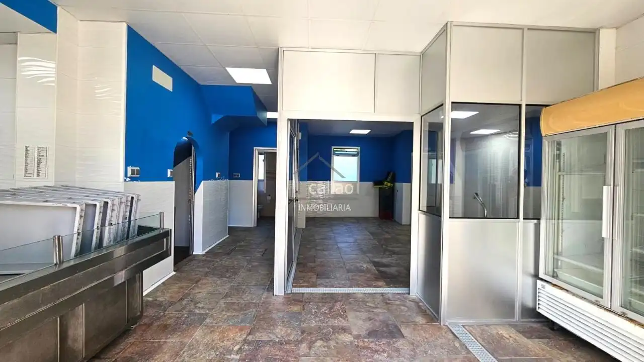 Business premises for sale in A Malata - Catabois - Ciudad Jardín