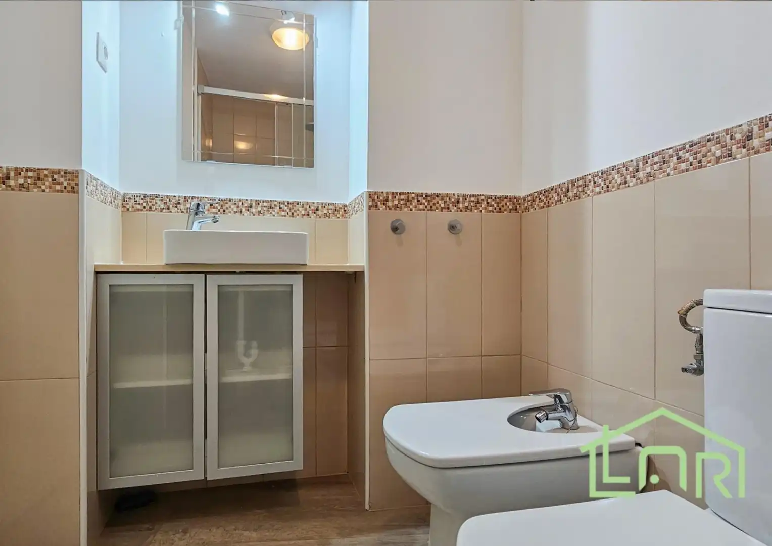 Bany de Casa o xalet en venda en Sant Just Desvern amb Calefacció, Jardí privat i Parquet