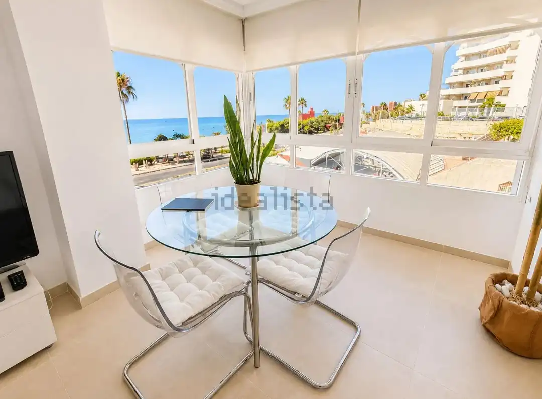 Außenansicht von Wohnung zum Verkauf in Benalmádena mit Möbliert und Gemeinschaftspool