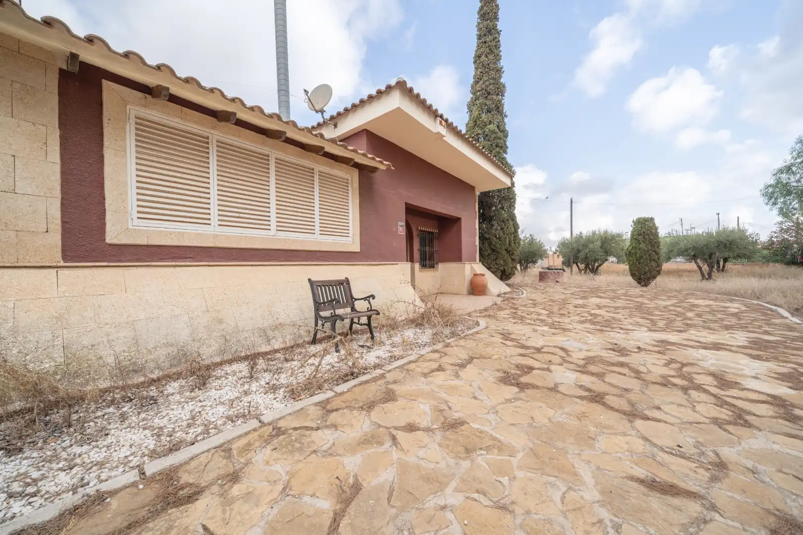 Vista exterior de Casa o xalet en venda en Cartagena amb Jardí privat, Traster i Piscina