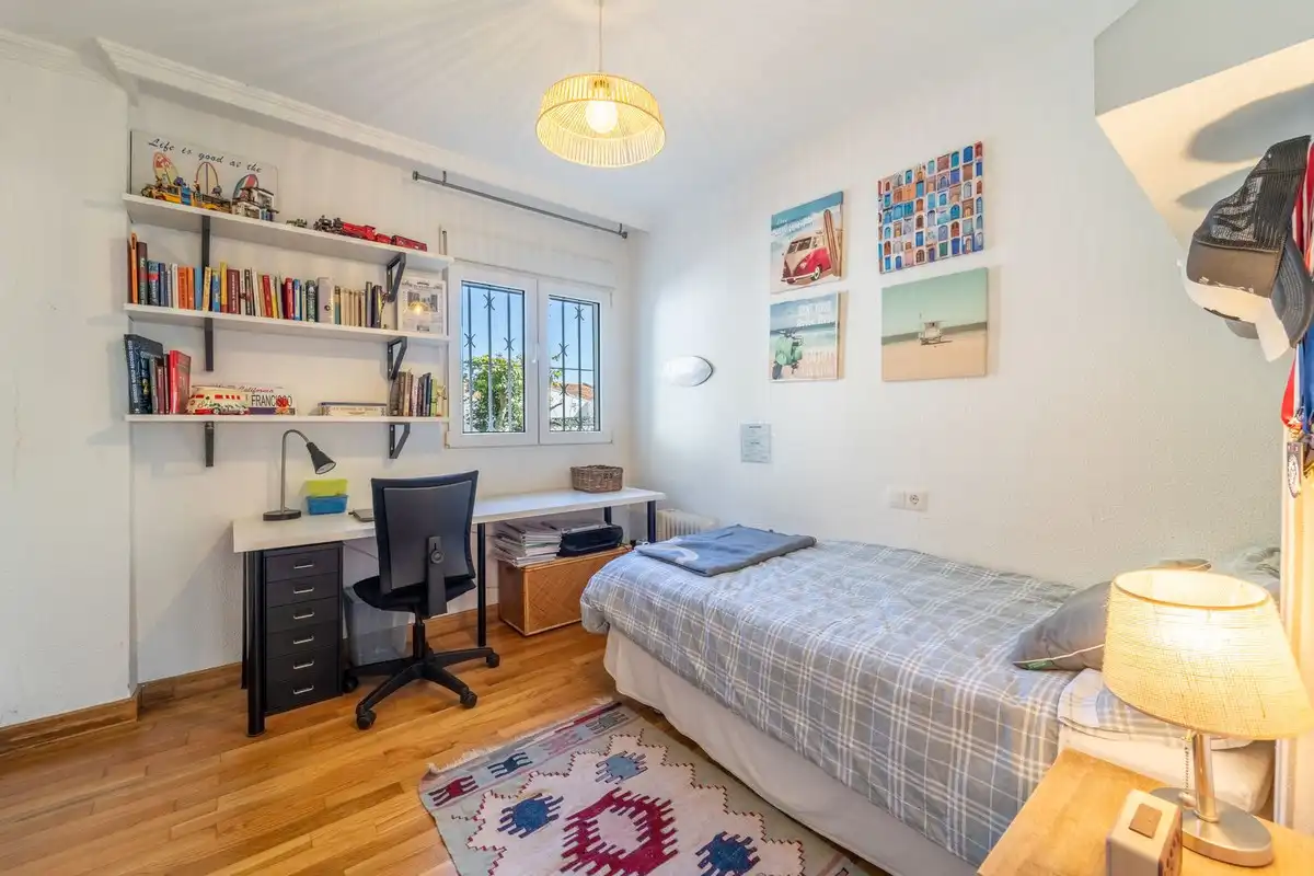 Habitación de Apartamento en venta en Benalmádena con Aire acondicionado, Jardín privado y Terraza