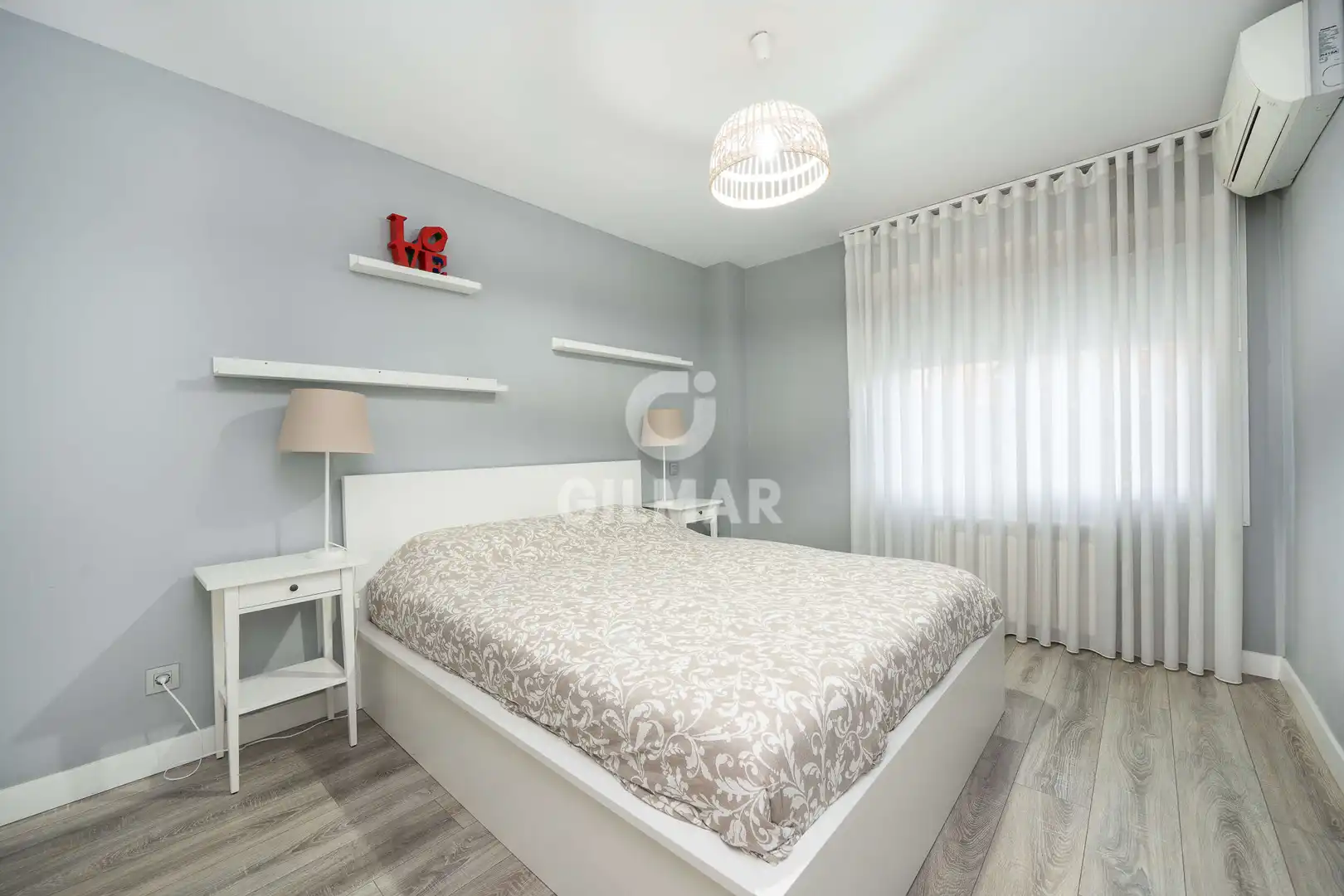 Schlafzimmer von Wohnung zum Verkauf in Madrid mit Heizung und Privatgarten
