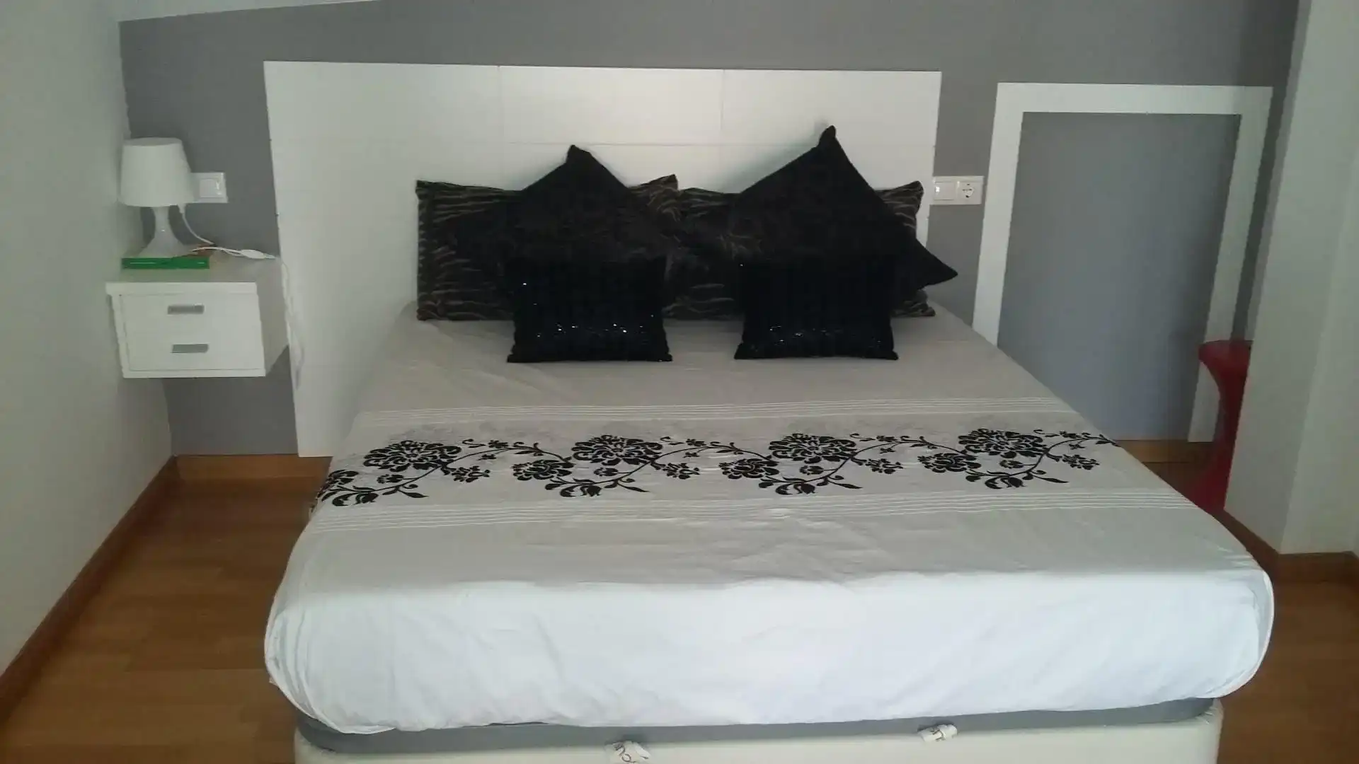 Bedroom of Flat for sale in Corella