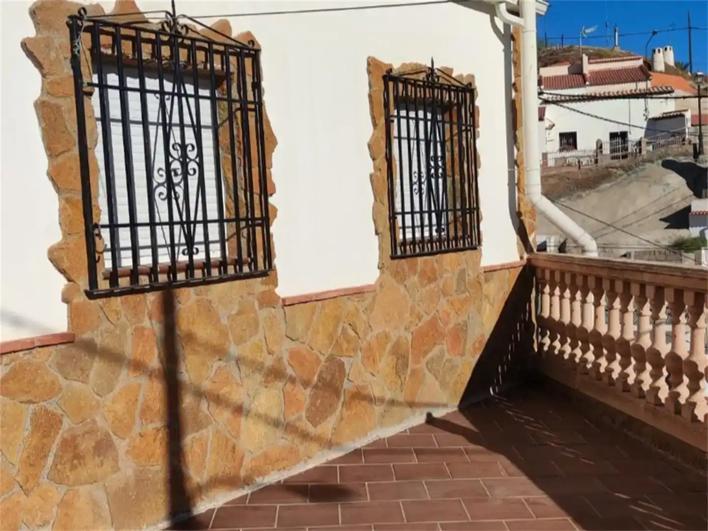 Vista exterior de Casa o xalet en venda en Cortes y Graena amb Moblat