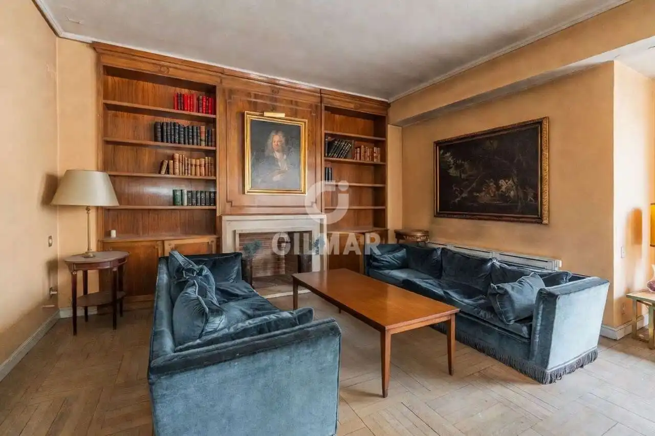 Sala d'estar de Pis en venda en Madrid amb Calefacció i Balcó
