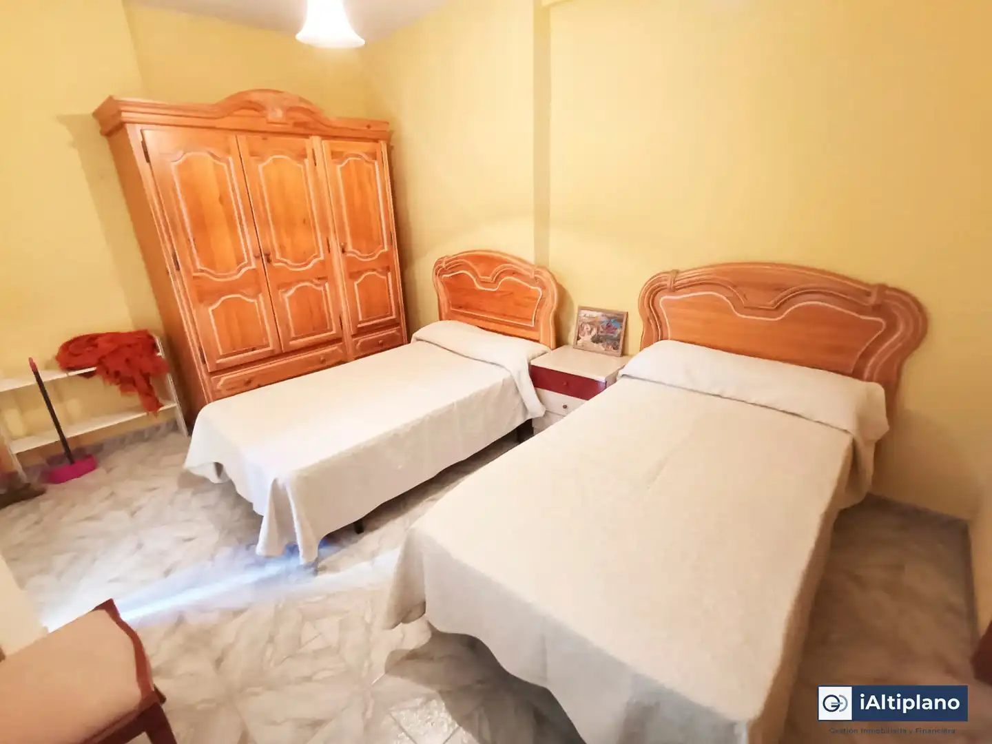 Casa pareada con terraza en venta en Baza, imagen 5