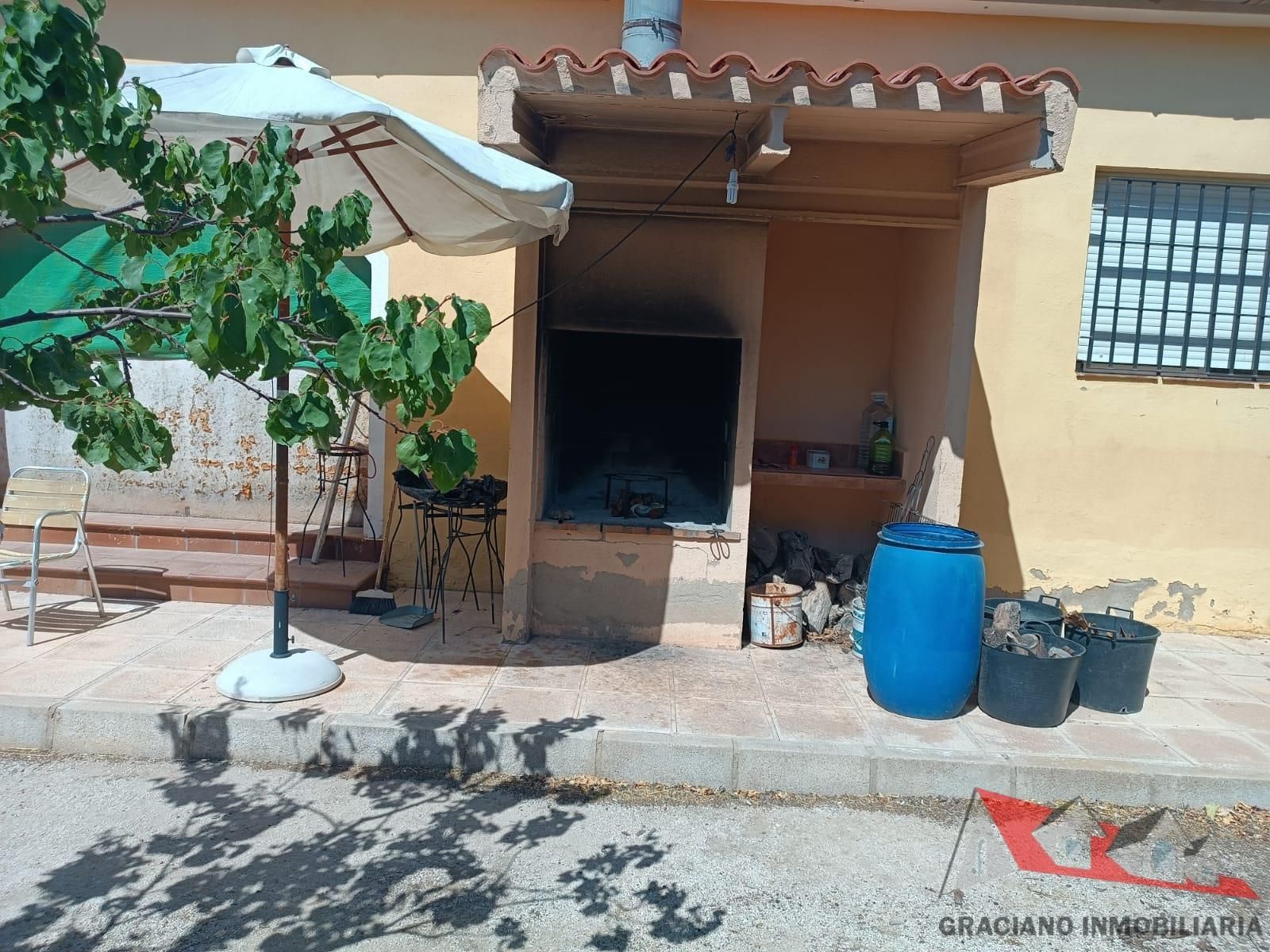 Vista exterior de Casa o xalet en venda en  Albacete Capital amb Terrassa i Piscina