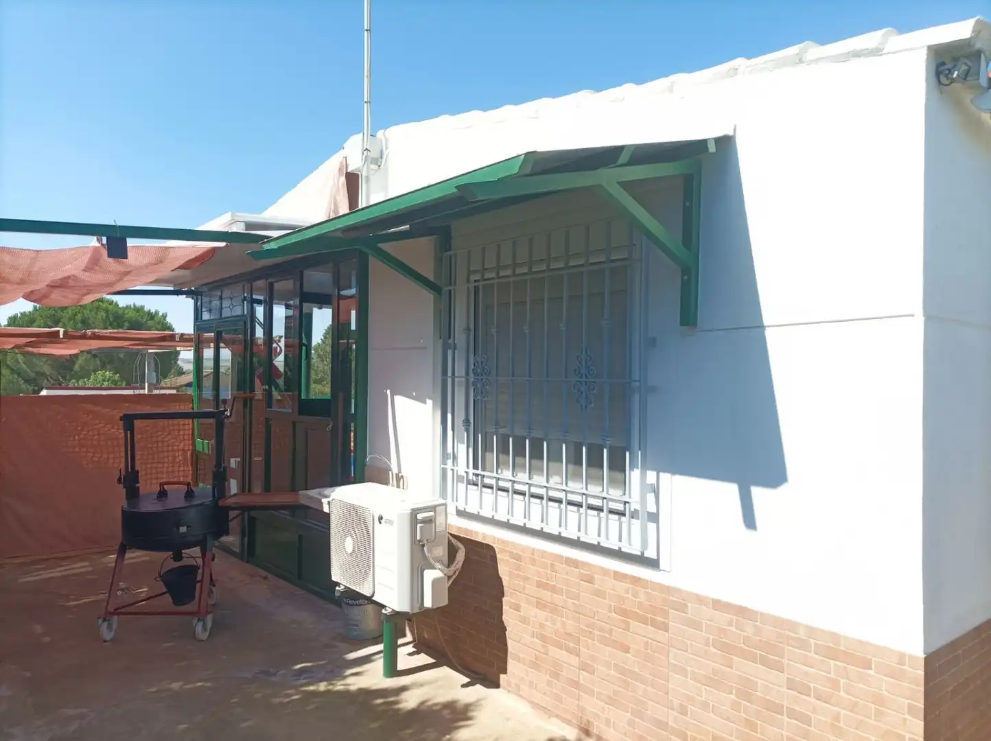 Vista exterior de Casa o chalet en venta en Córdoba