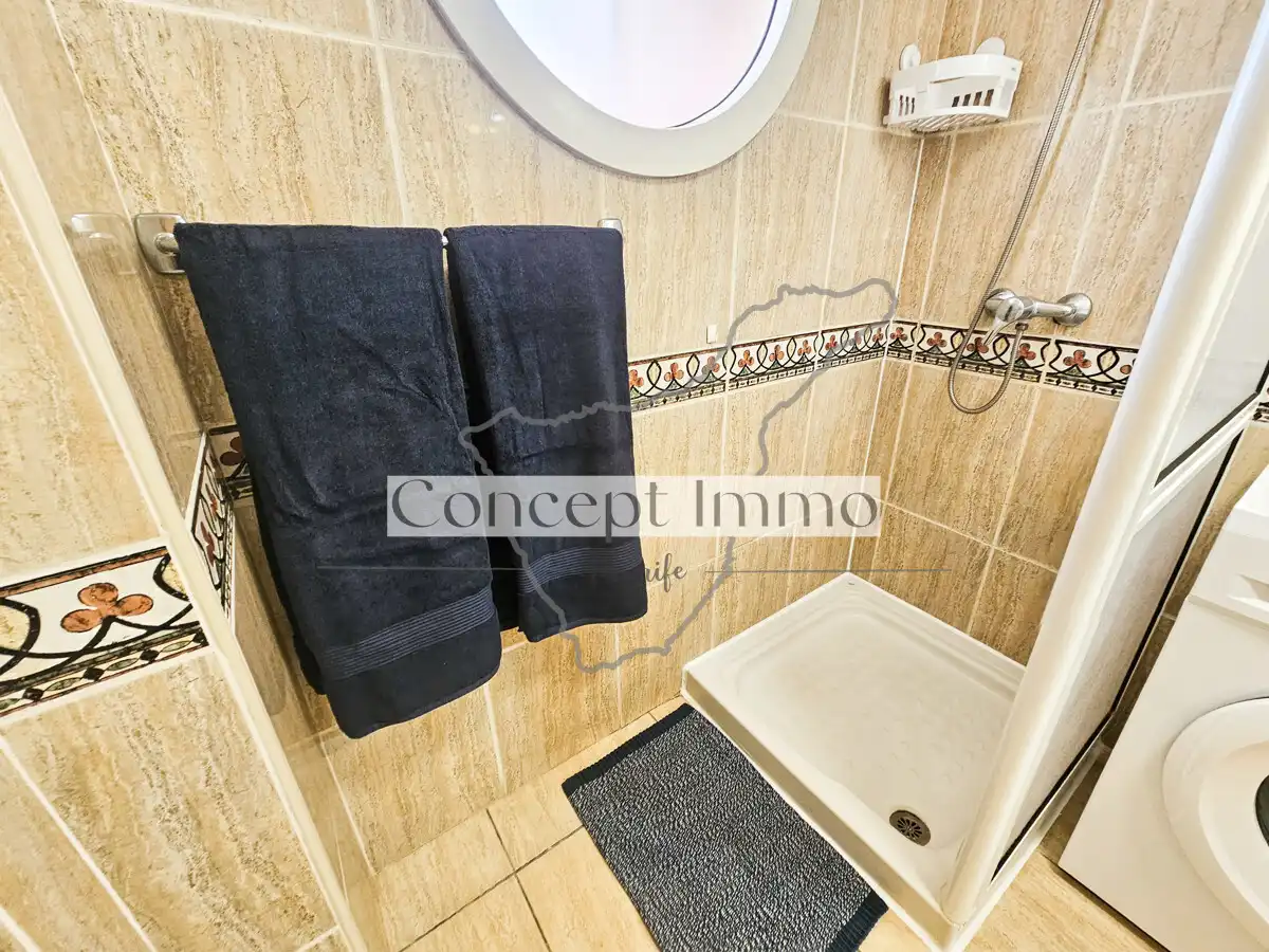 Baño de Estudio en venta en Vilaflor de Chasna con Terraza, Balcón y Piscina comunitaria