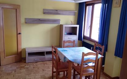 Menjador de Apartament de lloguer en Oviedo 