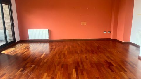 Foto 3 de Piso en venta en Tramuntana, Nucli Urbà, Esparreguera