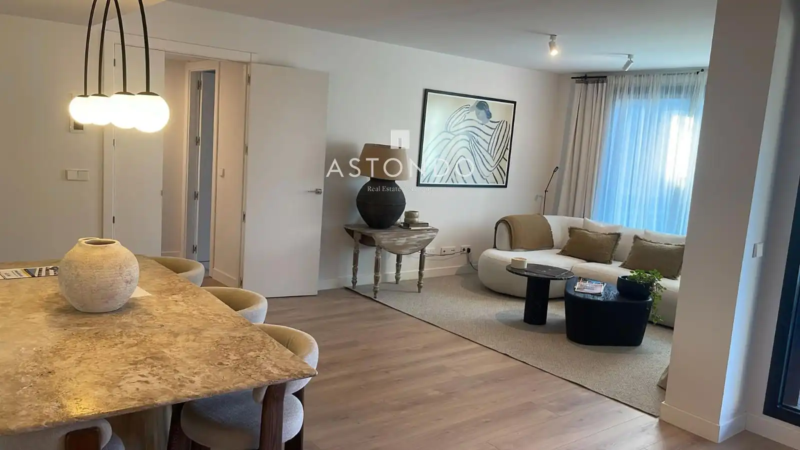 Penthouse with pool for sale in Ciudad Lineal