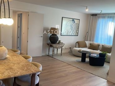 Penthouse with pool for sale in Ciudad Lineal