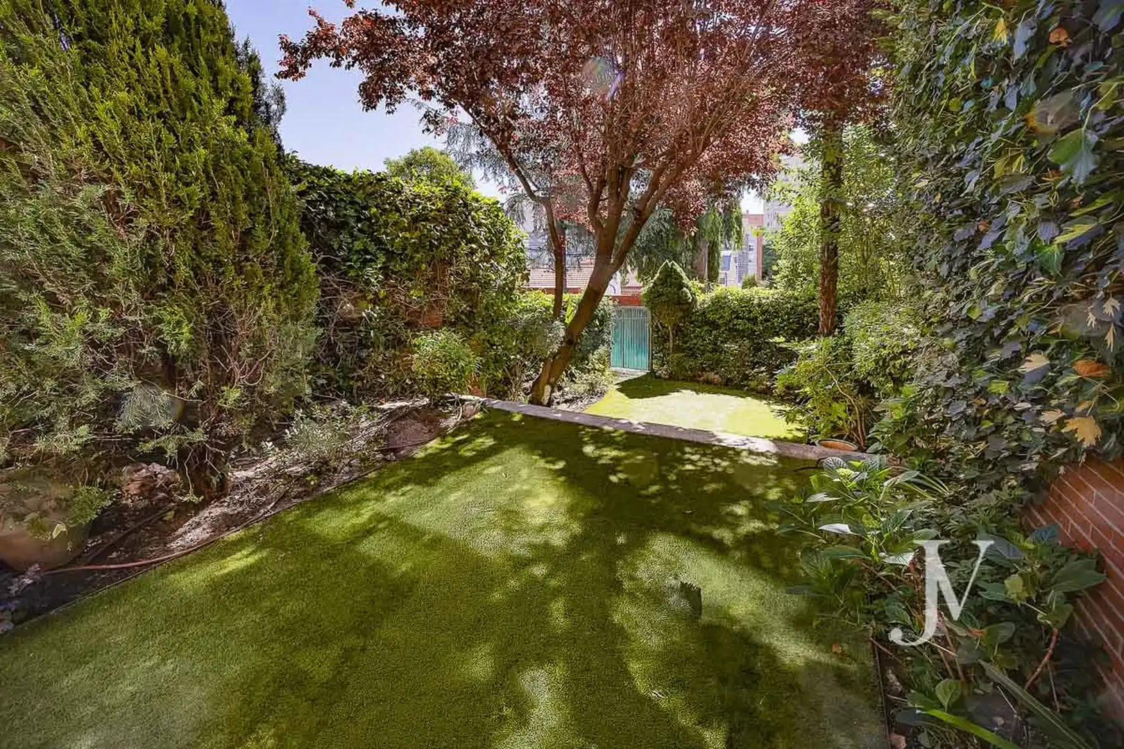 Jardí de Casa adosada de lloguer en Madrid amb Aire condicionat, Calefacció i Jardí privat
