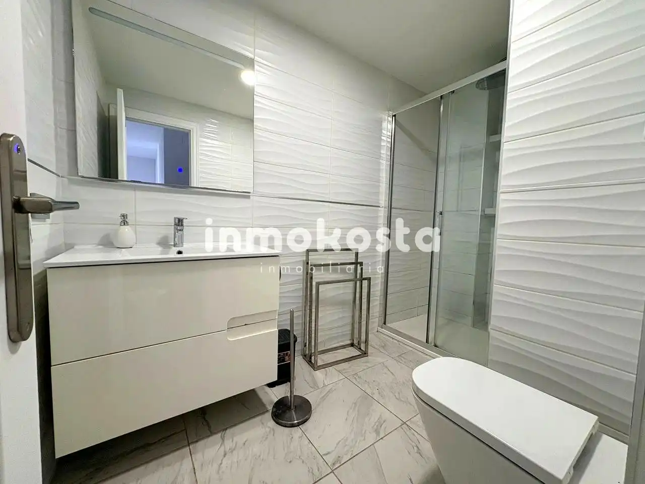 Bathroom of Detached homes for sale in L'Alfàs del Pi  with Air Conditioner, Heating and Private garden