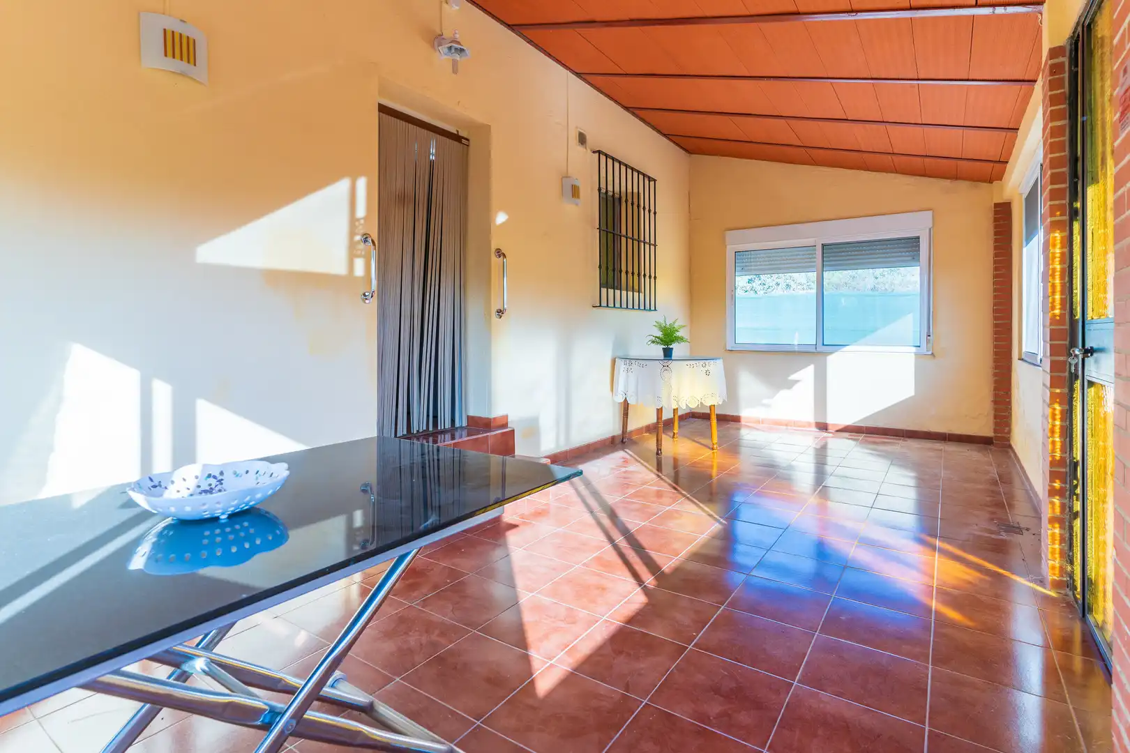 Finca rústica en venta en Bonares con Aire acondicionado, Jardín privado y Terraza
