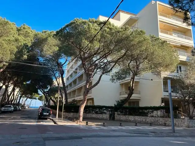 Vista exterior de Apartamento de alquiler en Castell d'Aro, Platja d'Aro i s'Agaró con Terraza, Amueblado y Lavadora